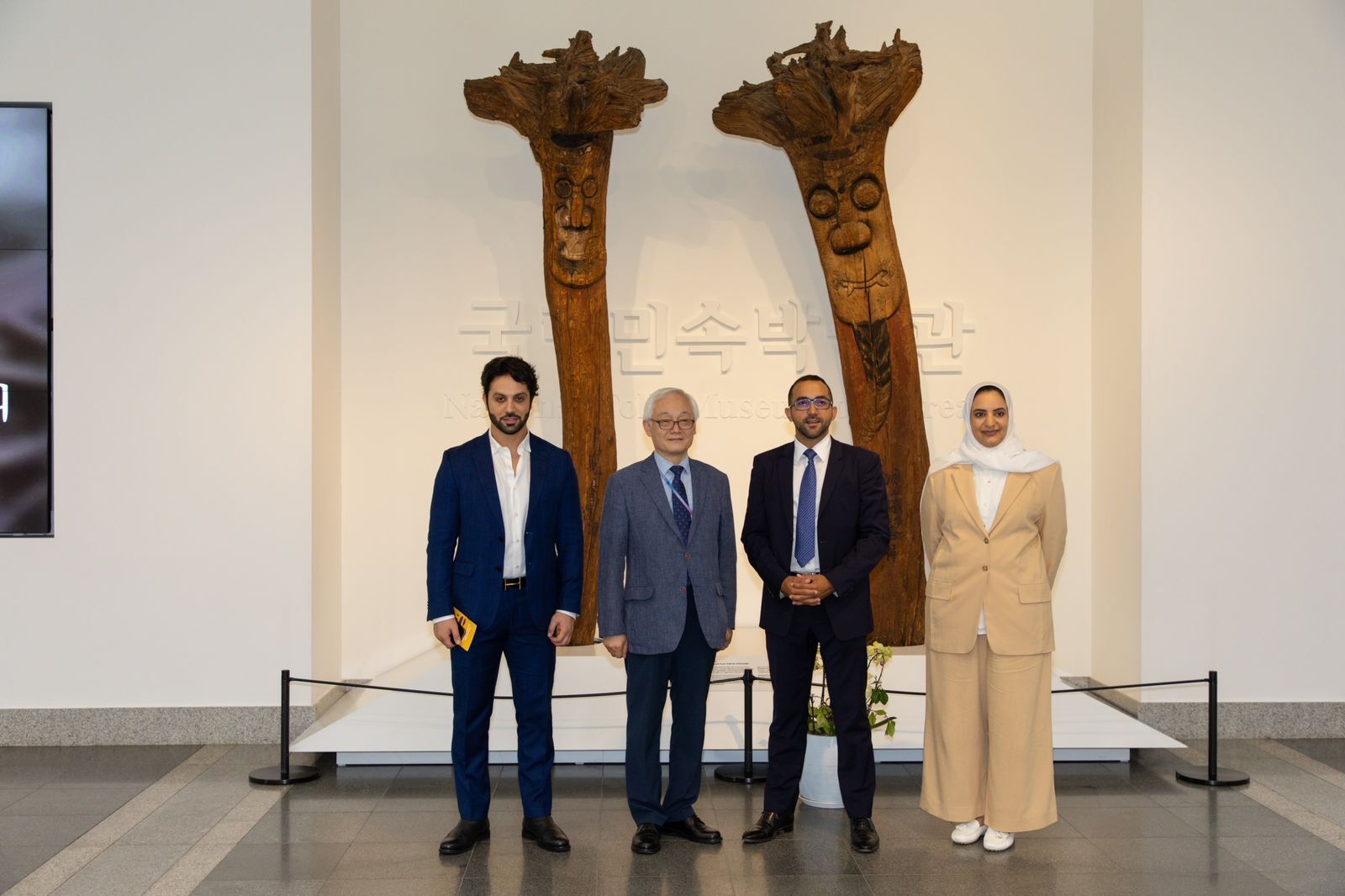 "بيت الحكمة" يستعرض واقع الحراك المعرفي لإمارة الشارقة في معرض سيئول