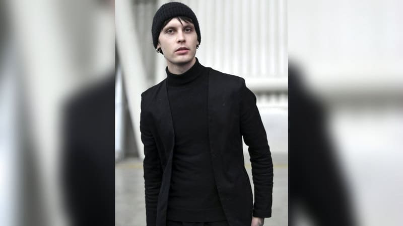 وفاة الكاتب الفنلندي ميكي ليوكونن عن عمر يناهز 33 عاماً