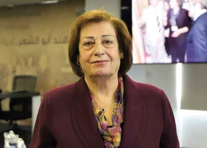 صدور كتاب "أوراق الأجداد" للدكتورة هند أبو الشعر