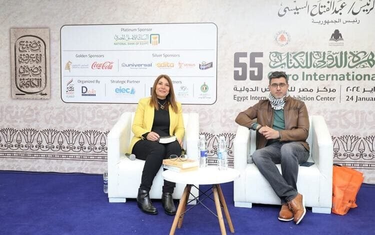 سعود السنعوسي يكشف مراحل كتابة ثلاثية "رحلة مع أسفار الطين" بمعرض القاهرة..