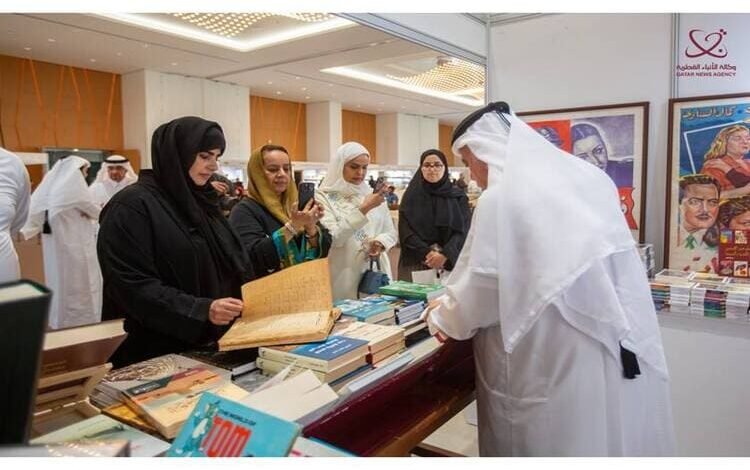 (تقرير) بدء فعاليات معرض جامعة قطر للكتاب في دورته الثانية