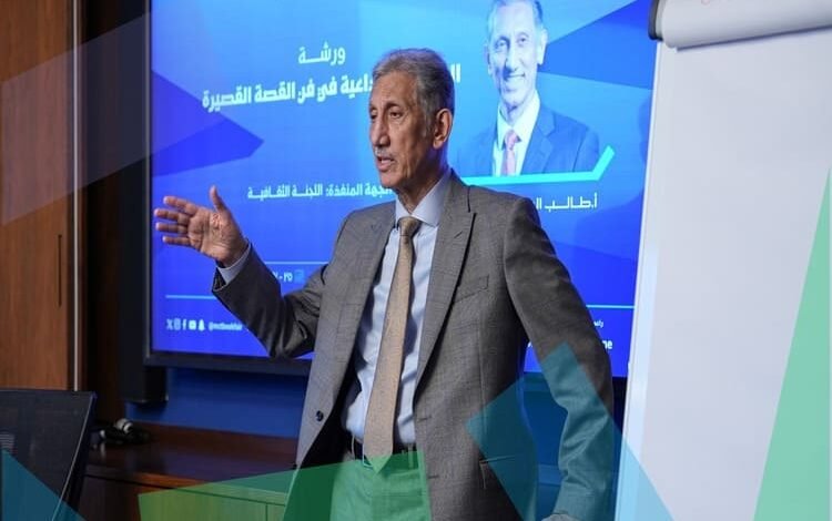 جلسة نقاشية حول الكتابة الإبداعية للأديب الكويتي طالب الرفاعي