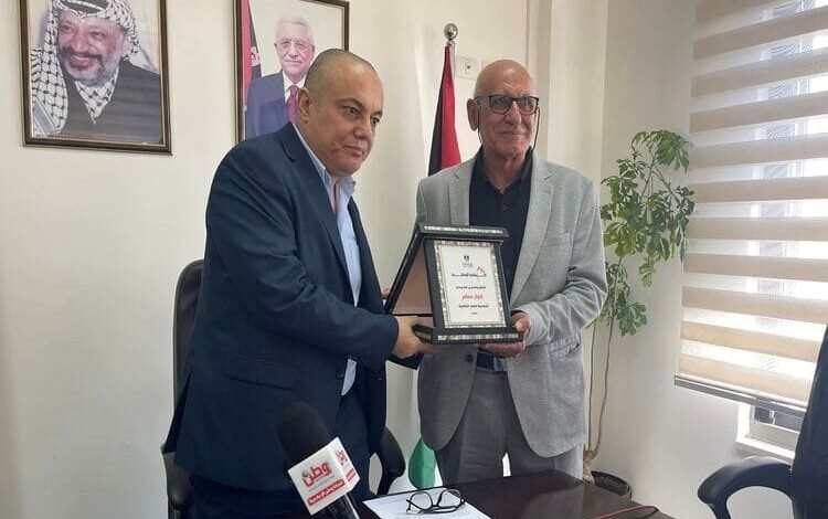 اختيار الفنان المسرحي إدوار معلم شخصية العام الثقافية للعام 2024