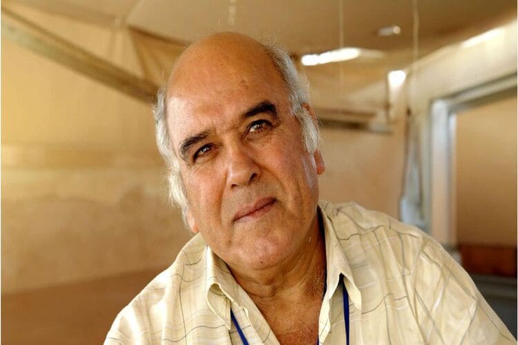 الأسرة الأدبية العربية تفقد الأديب رشاد أبوشاور