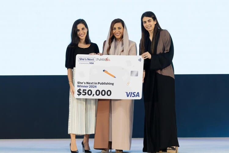 الشيخة بدور القاسمي تكرم ريم مدكور، مؤسسة "دردشة"