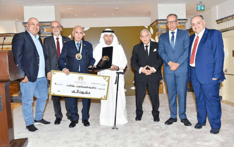 دار الشروق تفوز بجائزة عبد العزيز المنصور للناشر العربي عن رواية نص اشكنازي