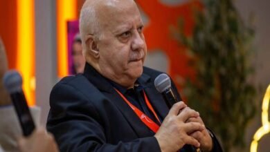المفكر المغربي عبد الإله بلقزيز: الكتابة فريضة يومية.. وطقساً مقدساً منذ المراهقة