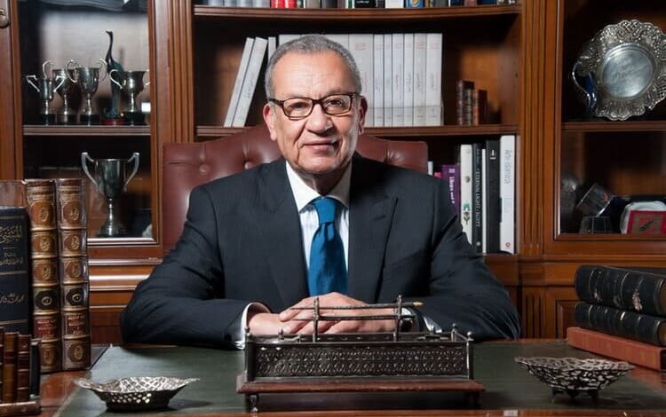 الناشر المصري إبراهيم المعلم يحصل على جائزة بطل اتحاد الناشرين الدولي لعام 2024.