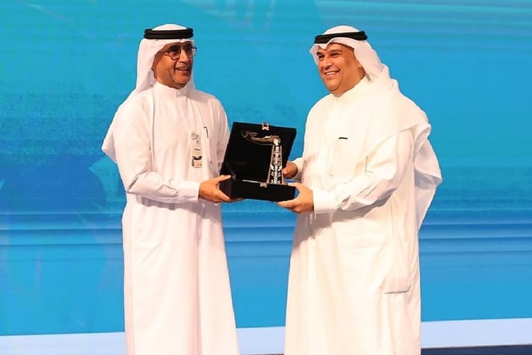مدير مكتبة ذات السلاسل: سعيد بتكريمنا في معرض أبوظبي الدولي للكتاب 2025
