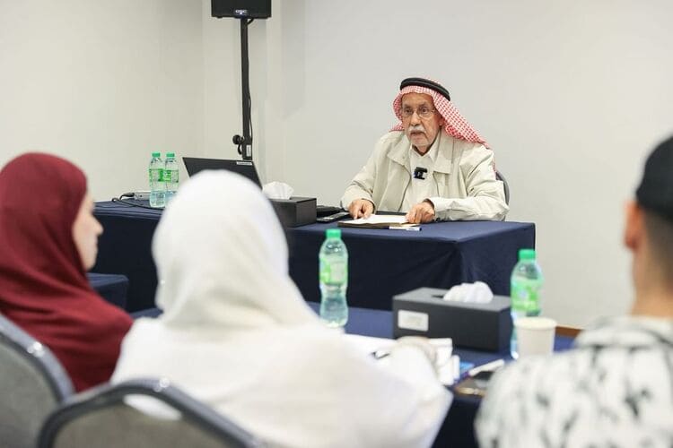 جلسة فكرية للدكتور عبد الله الغذامي بمعرض أبوظبي الدولي للكتاب 2025