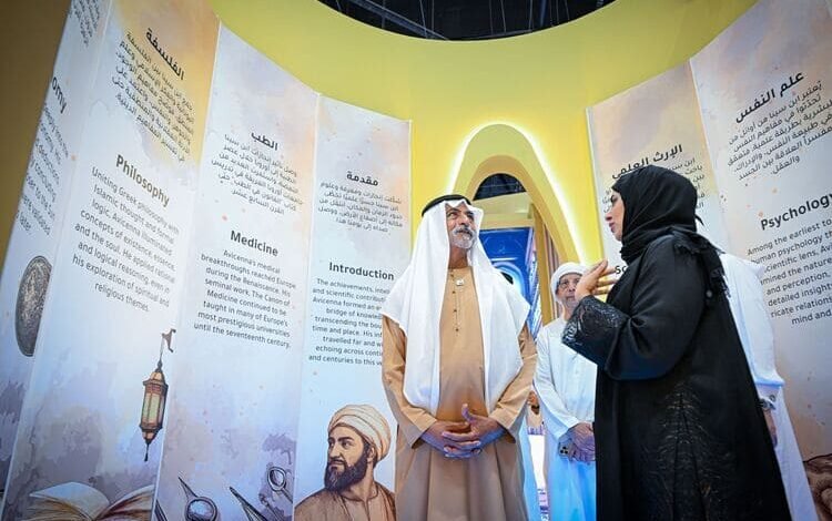 الشيخ نهيان بن مبارك يزور معرض أبوظبي الدولي للكتاب 2025