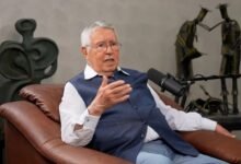المفكر المغربي الراحل محمد بن عيسى شخصية معرض مكتبة الإسكندرية للكتاب 2025