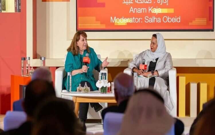 إنعام كجه جي في الشارقة: الكتابة احتفاءٌ بالذاكرة وتمسكٌ بالصور الجميلة