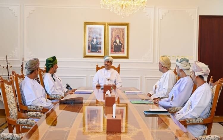 لجنة معرض مسقط الدولي للكتاب تعقد اجتماعها التحضيري الأول