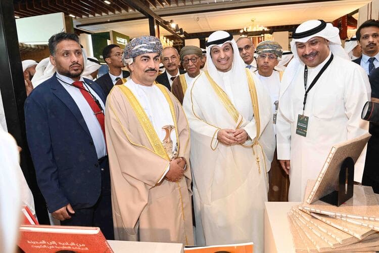 وزير الإعلام العماني: استضافتنا في معرض الكويت للكتاب 48 تقدير لثقافتنا