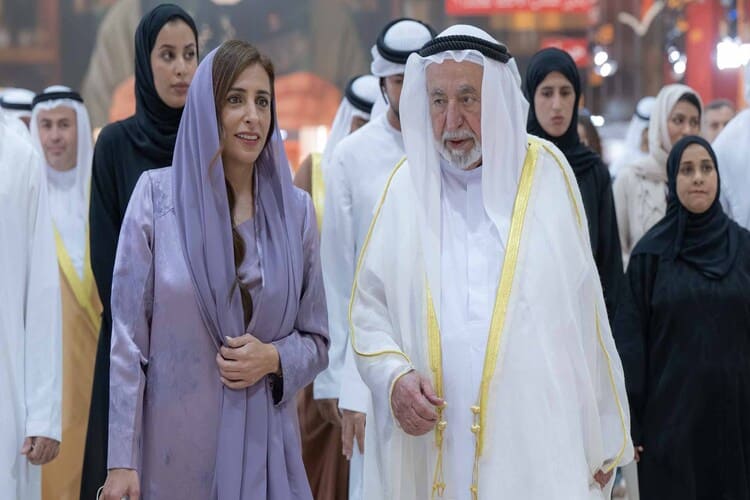 حاكم الشارقة يعفي دور النشر السودانية من رسوم معرض الشارقة الدولي للكتاب 2025