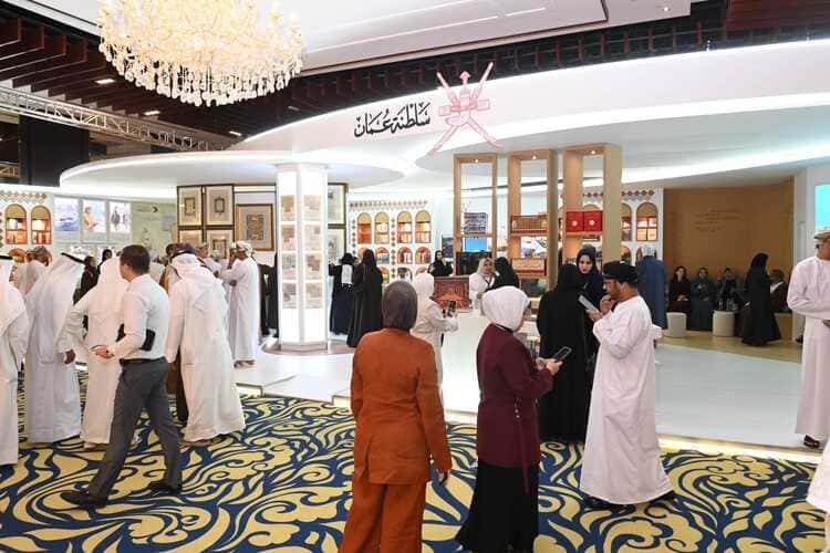 عُمان تستعرض 900 عام من التاريخ في معرض الكويت الدولي للكتاب 2025