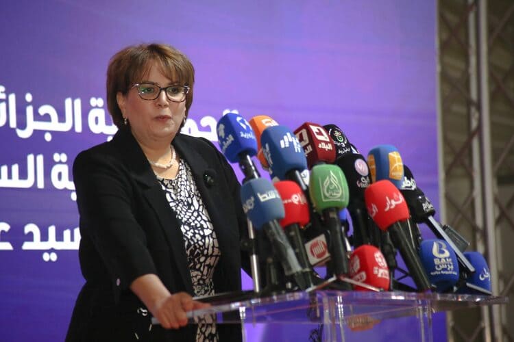 وزارة الثقافة الجزائرية تدرس تمديد أيام معرض الجزائر الدولي للكتاب