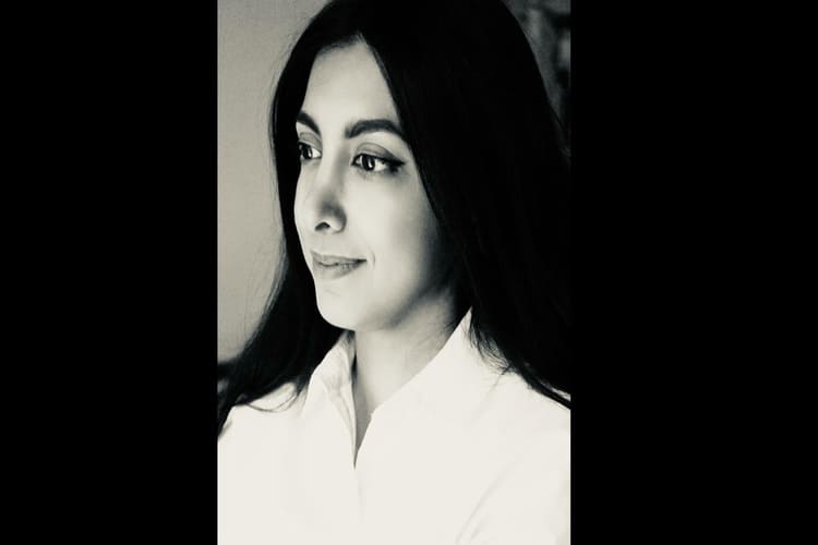 الروائية ليلى المطوع تمثل الأدب البحريني في مهرجان "ديبوغاره" بالهند